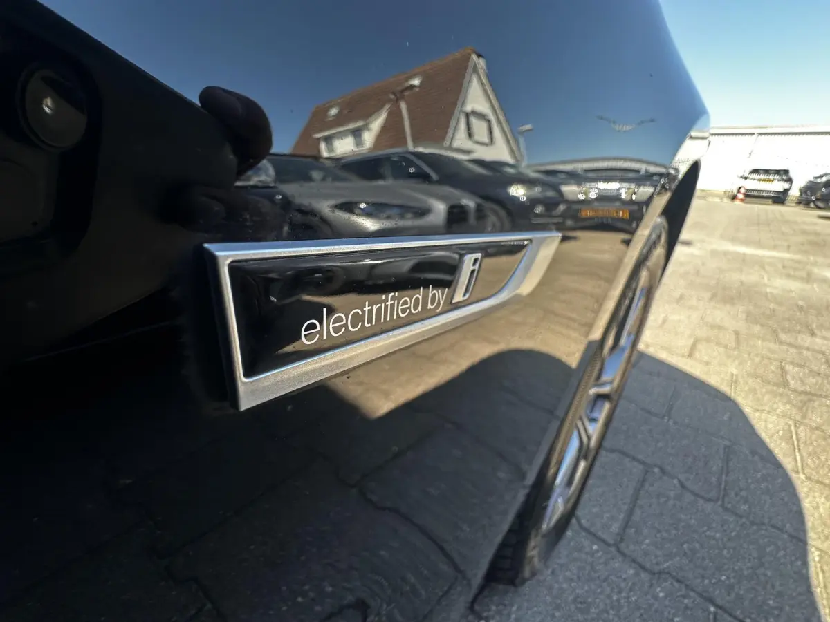 330e Shadow Line SOH 96,4%