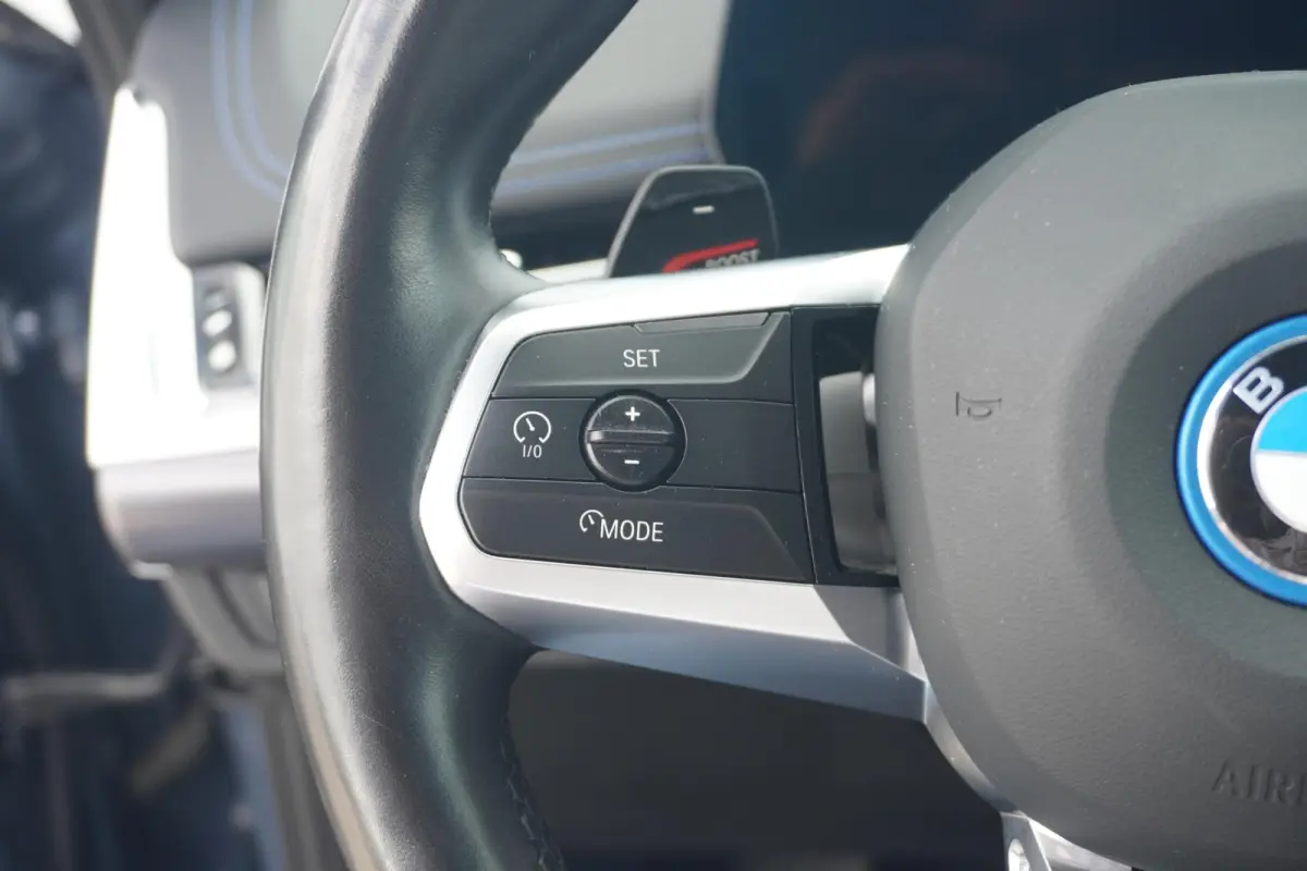 xDrive30e | M Sportpakket | Panoramadak | Trekhaak | Head-up Dislay | Harman Kardon | Elektrisch verstelbare stoelen | Driving Assistant Professional