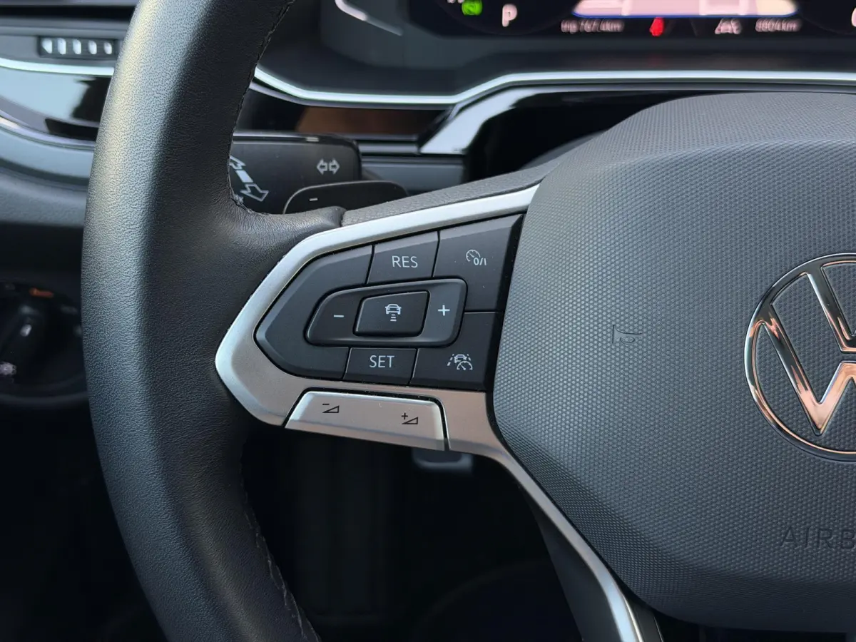 1.0 TSI R-Line Business | NL 1e eig./Pano-Schuifdak/IQ Light/Adapt.Cruise/Keyless/Carplay