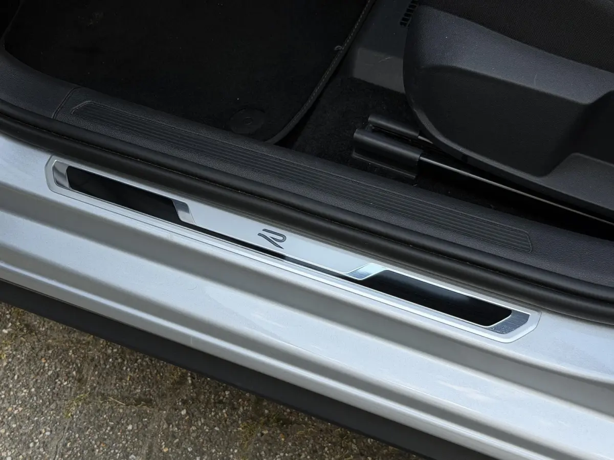 1.0 TSI R-Line Business | NL 1e eig./Pano-Schuifdak/IQ Light/Adapt.Cruise/Keyless/Carplay