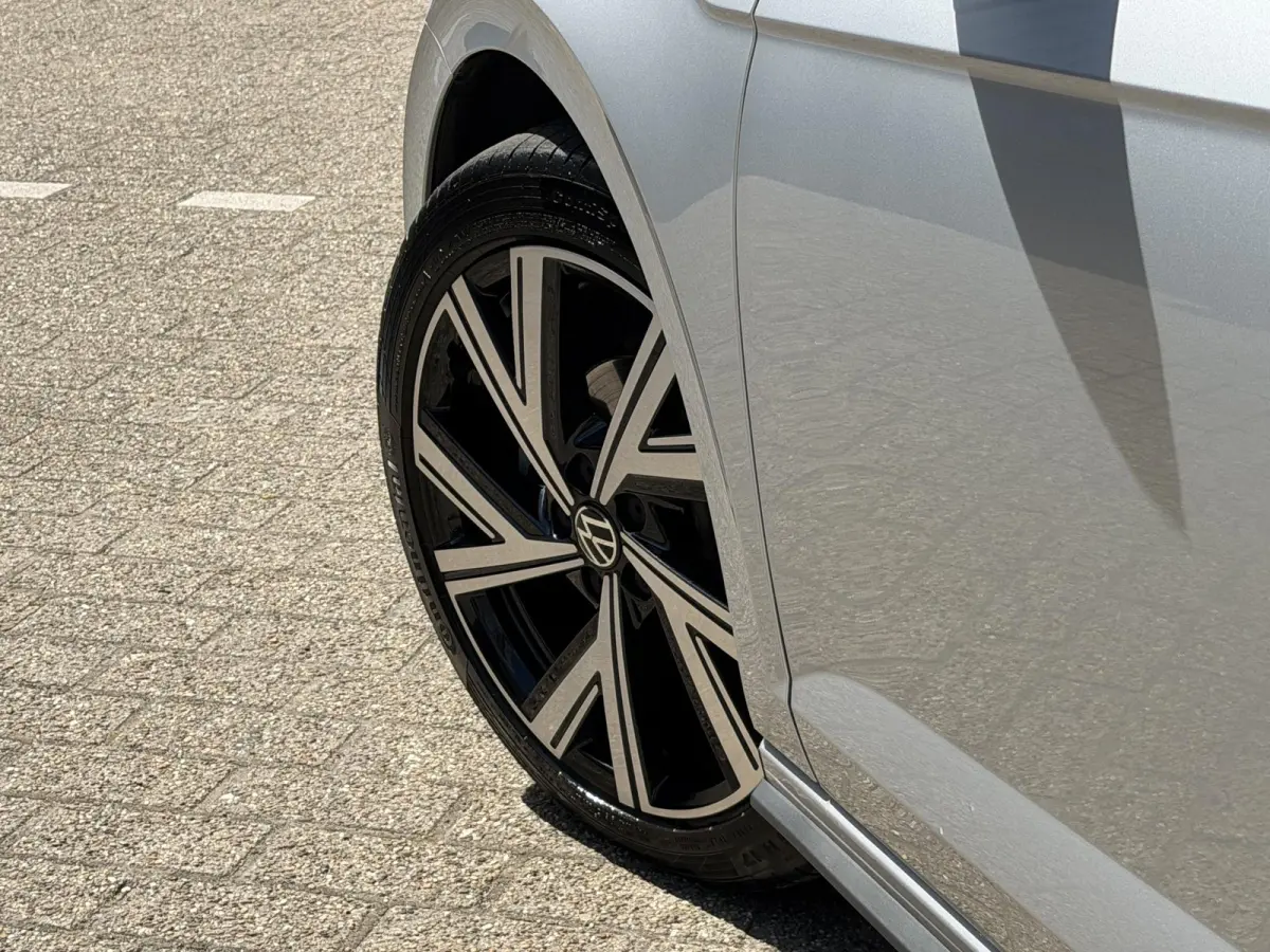 1.0 TSI R-Line Business | NL 1e eig./Pano-Schuifdak/IQ Light/Adapt.Cruise/Keyless/Carplay