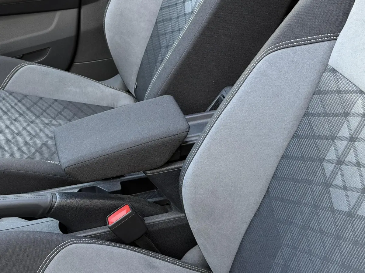 1.0 TSI R-Line Business | NL 1e eig./Pano-Schuifdak/IQ Light/Adapt.Cruise/Keyless/Carplay