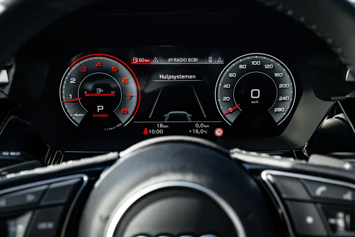 Advanced edition | Aluminium optiek in het interieur | Assistentiepakket Rijden en Parkeren Plus | Audi virtual cockpit