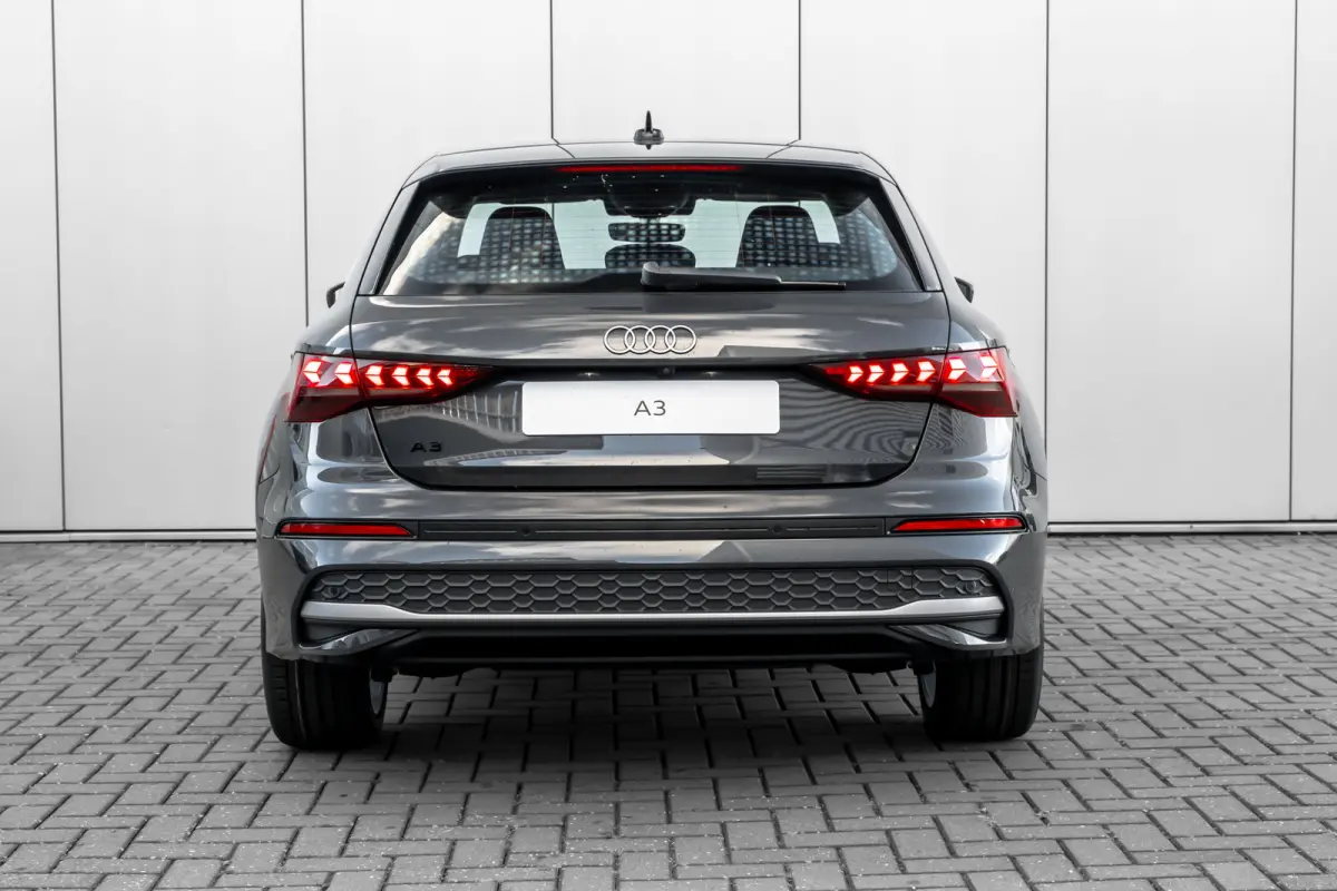Advanced edition | Aluminium optiek in het interieur | Assistentiepakket Rijden en Parkeren Plus | Audi virtual cockpit