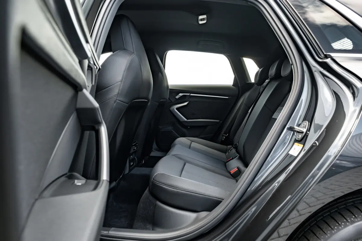 Advanced edition | Aluminium optiek in het interieur | Assistentiepakket Rijden en Parkeren Plus | Audi virtual cockpit