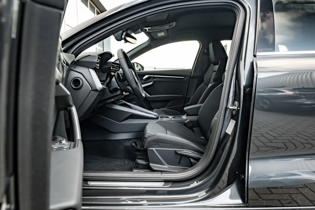 Advanced edition | Aluminium optiek in het interieur | Assistentiepakket Rijden en Parkeren Plus | Audi virtual cockpit