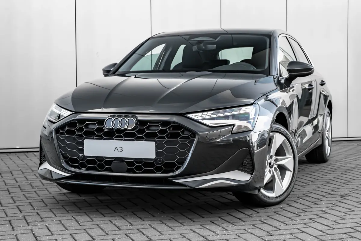 Advanced edition | Aluminium optiek in het interieur | Assistentiepakket Rijden en Parkeren Plus | Audi virtual cockpit