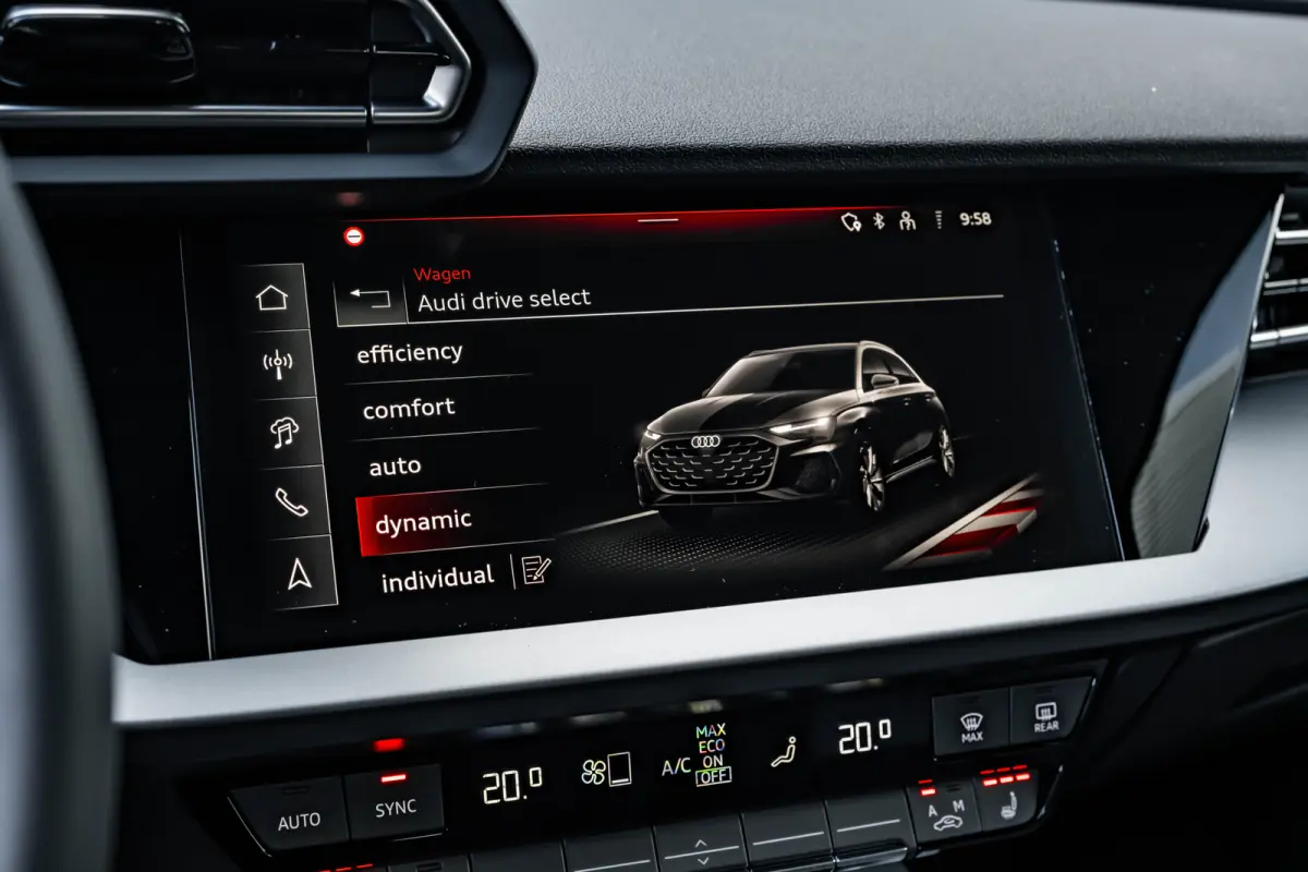 Advanced edition | Aluminium optiek in het interieur | Assistentiepakket Rijden en Parkeren Plus | Audi virtual cockpit
