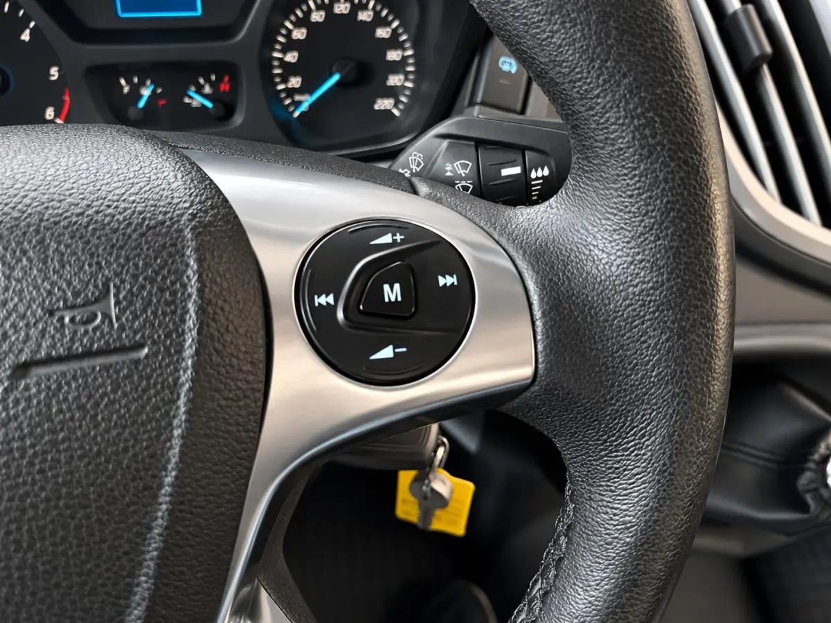 350 2.0 TDCI L3H1 Trend Open Laadbak Airco Cruise Control Trekhaak 3-zits