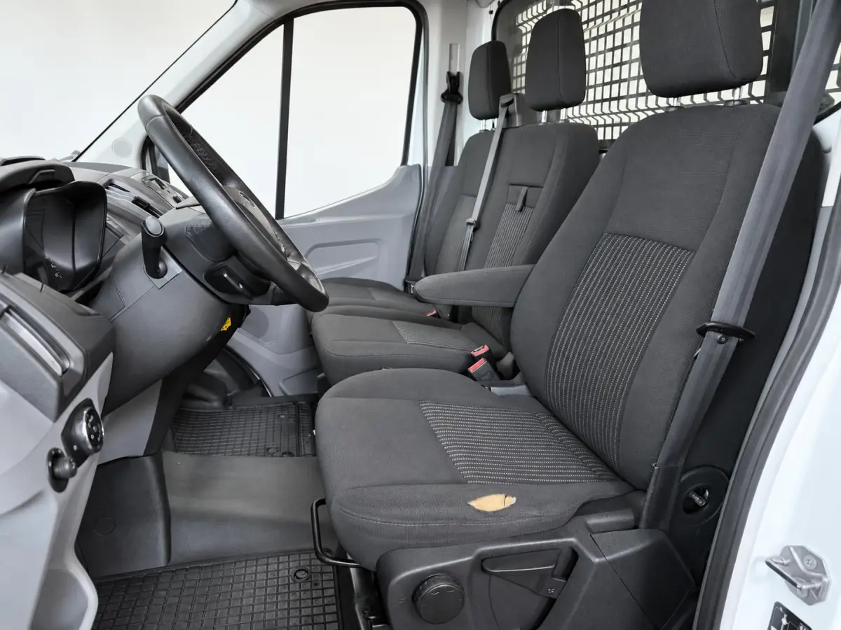350 2.0 TDCI L3H1 Trend Open Laadbak Airco Cruise Control Trekhaak 3-zits