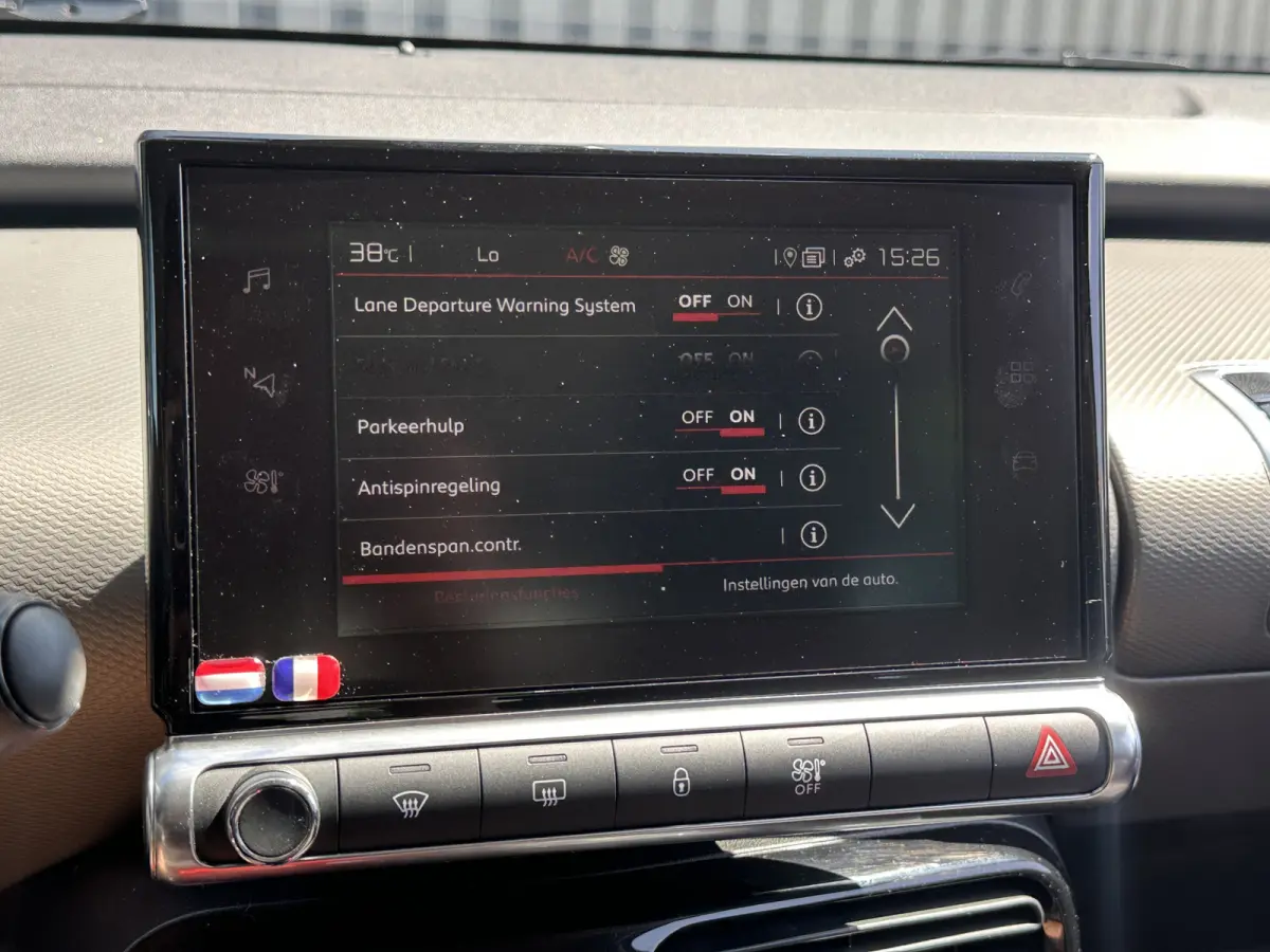 1.2 PureTech 110 pk Business Carplay, Cruise, Sensoren