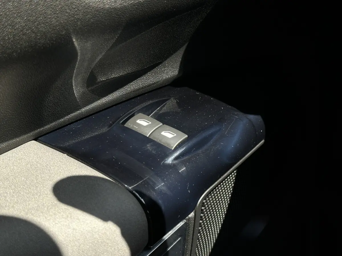 1.2 PureTech 110 pk Business Carplay, Cruise, Sensoren
