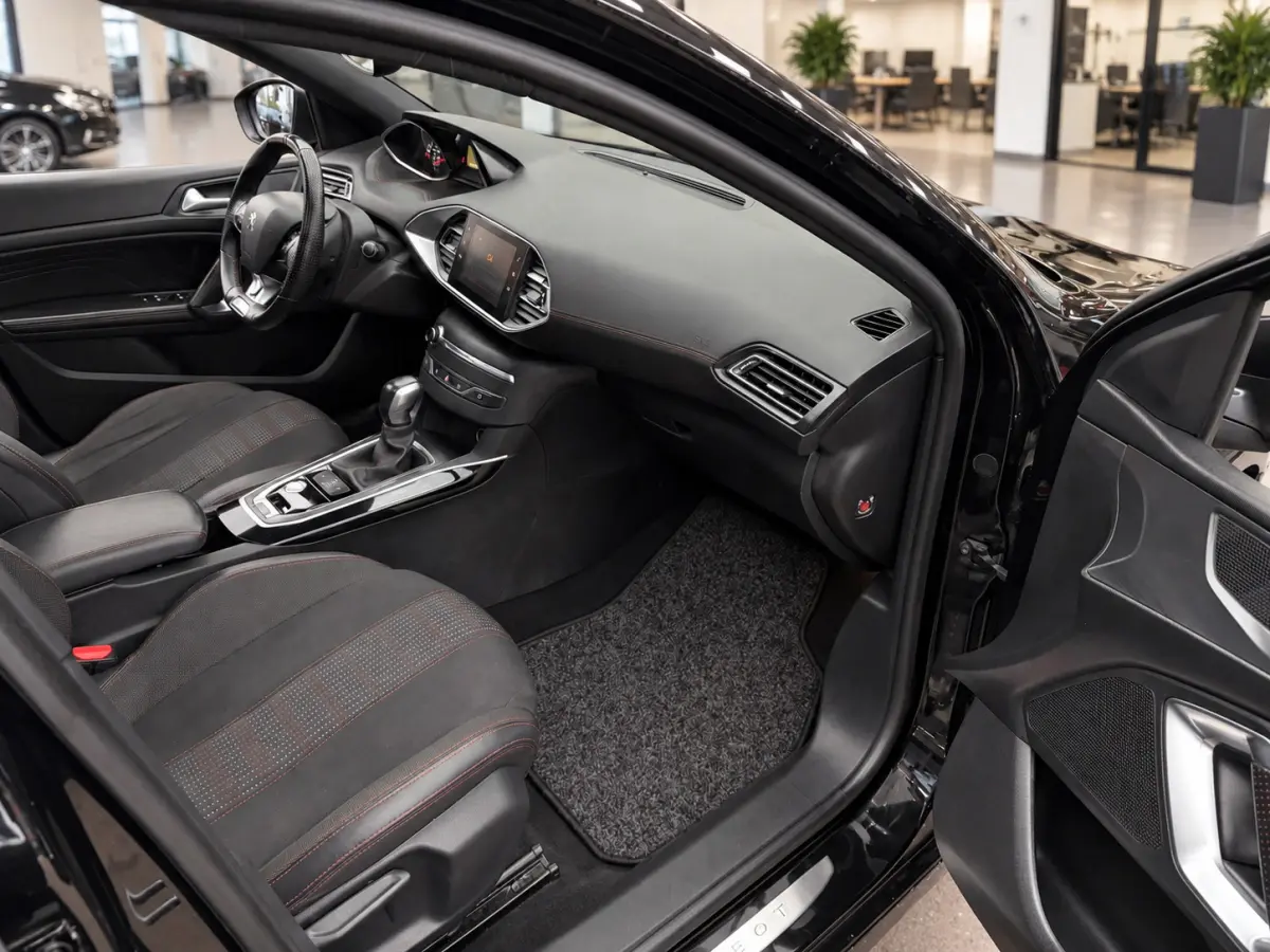 1.2 PureTech Allure GT-Line|Pano|Automaat|Trekhk|Navi|Carplay|