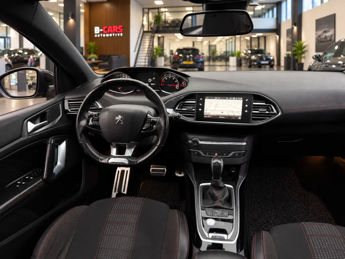 1.2 PureTech Allure GT-Line|Pano|Automaat|Trekhk|Navi|Carplay|