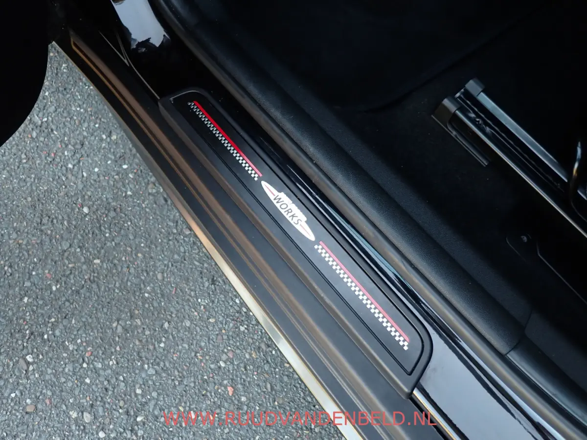 1.5 Cooper JCW-PACK / HARMON&KARDON / CARPLAY / SPORTSTOEL /