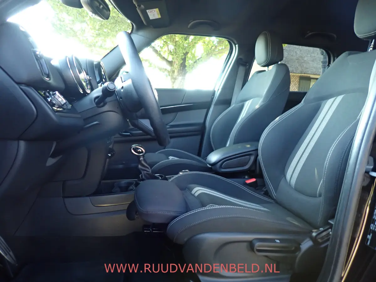 1.5 Cooper JCW-PACK / HARMON&KARDON / CARPLAY / SPORTSTOEL /