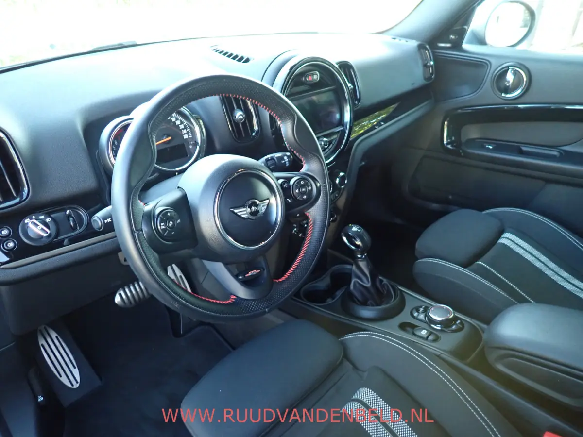 1.5 Cooper JCW-PACK / HARMON&KARDON / CARPLAY / SPORTSTOEL /