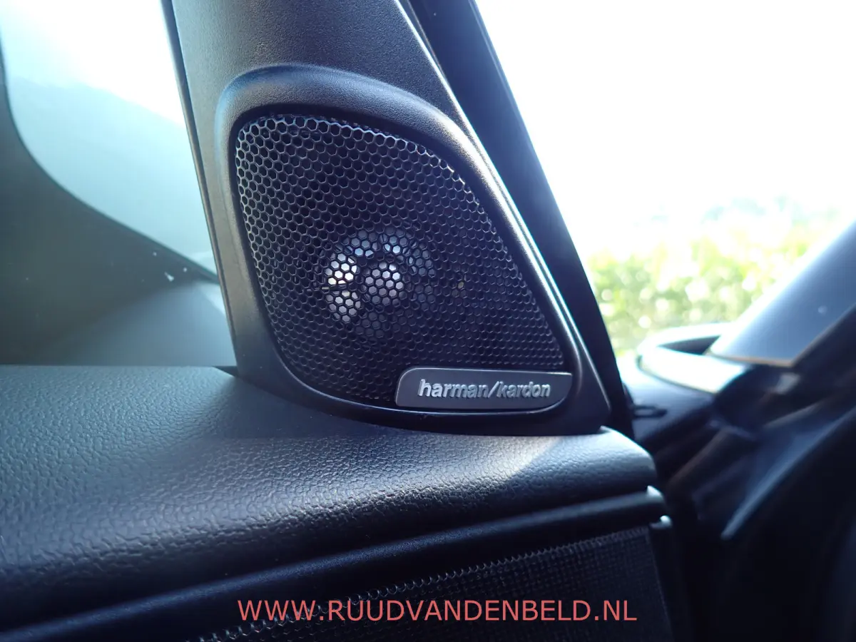 1.5 Cooper JCW-PACK / HARMON&KARDON / CARPLAY / SPORTSTOEL /