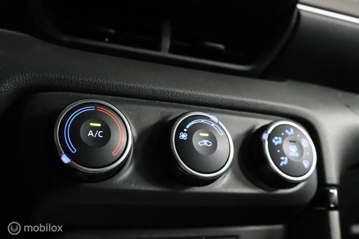 1.0 VVT-i Active | Keyless | Camera | Carplay |