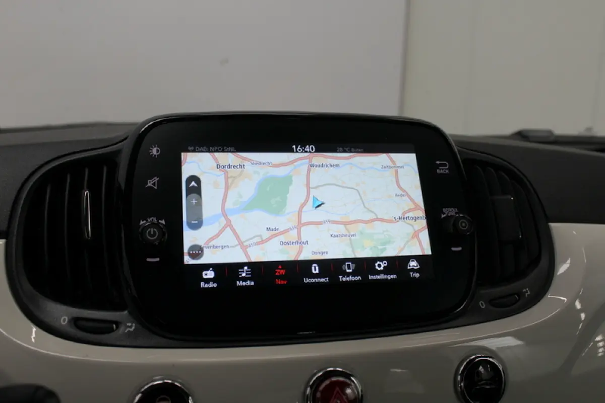 1.0 Hybrid Cult 70PK HYBRIDE | 12.000KM!!!! | RIJKLAAR | AIRCO | NAVIGATIE | CRUISE CONTROLE | U-conn navi touch 7