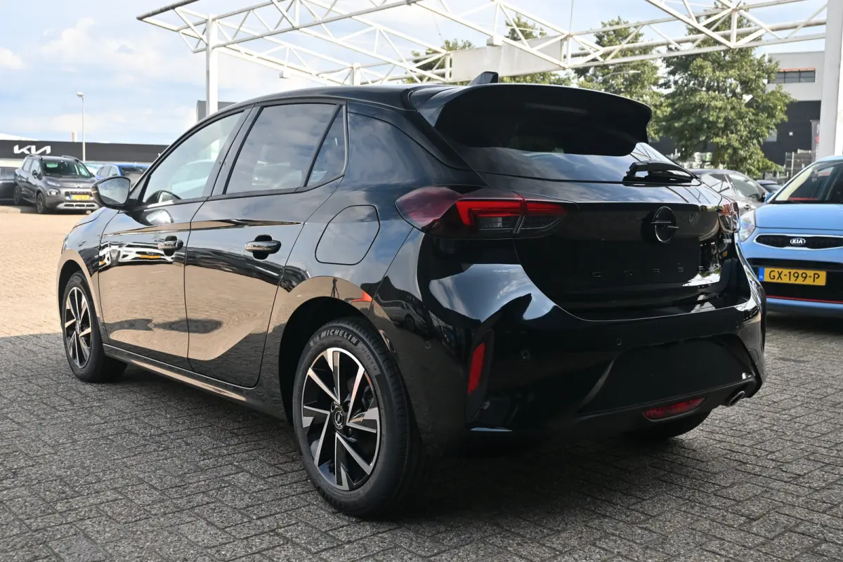 1.2 Hybrid GS | Dode hoek waarschuwing | Infotainment pakket | IntelliLux LED Matrix-verlichting, inclusief LED matrix koplampen met automatische niveauregeling, Automatisch grootlicht