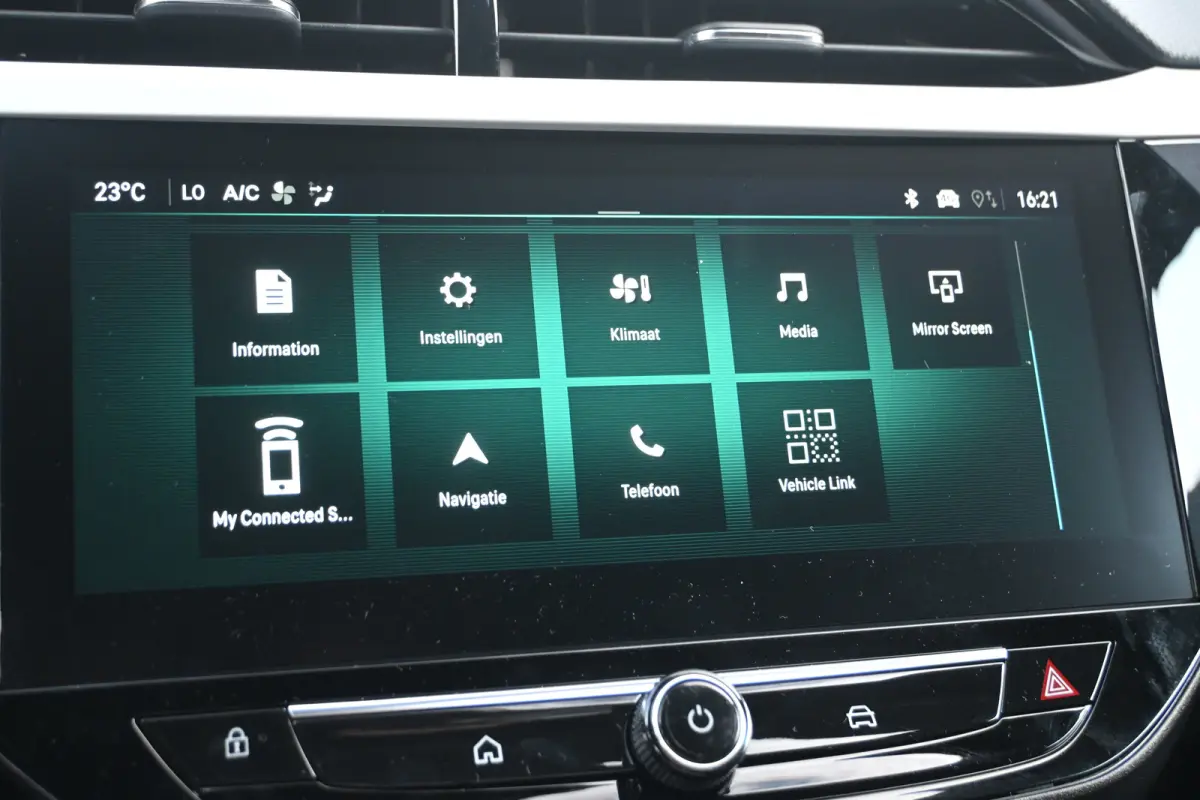 1.2 Hybrid GS | Dode hoek waarschuwing | Infotainment pakket | IntelliLux LED Matrix-verlichting, inclusief LED matrix koplampen met automatische niveauregeling, Automatisch grootlicht