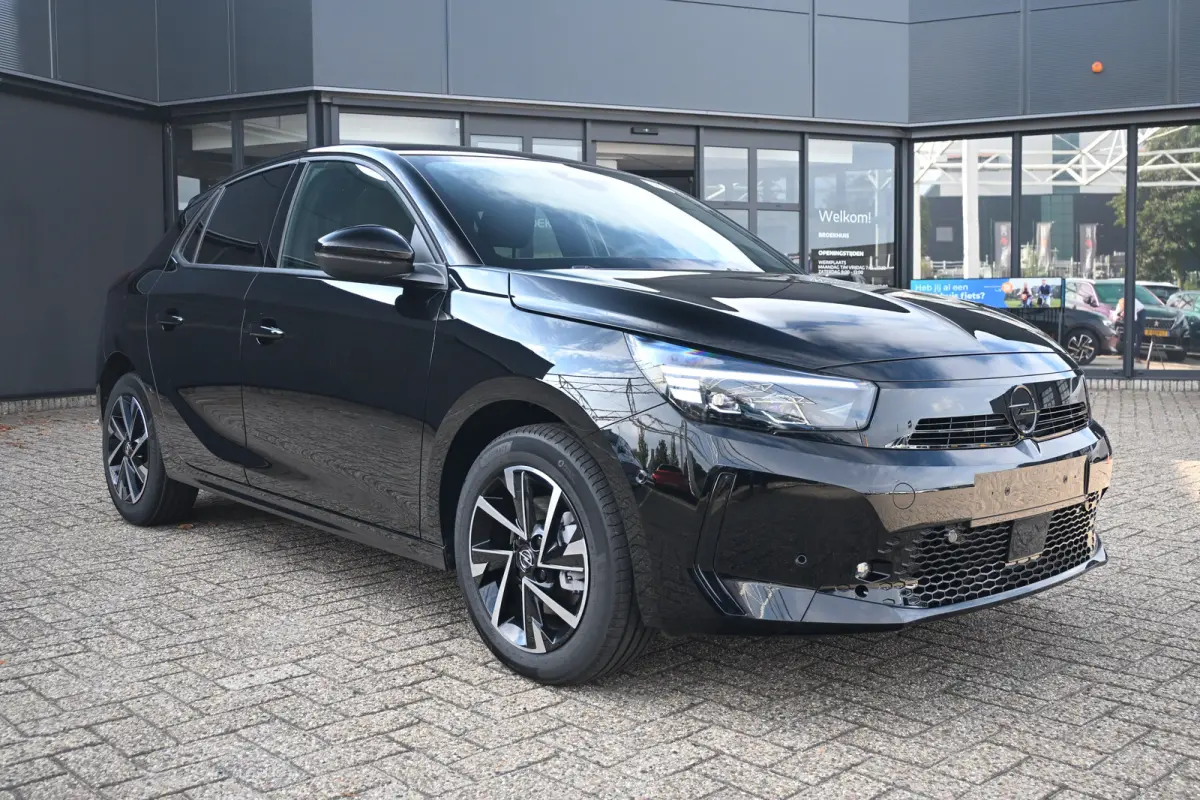 1.2 Hybrid GS | Dode hoek waarschuwing | Infotainment pakket | IntelliLux LED Matrix-verlichting, inclusief LED matrix koplampen met automatische niveauregeling, Automatisch grootlicht