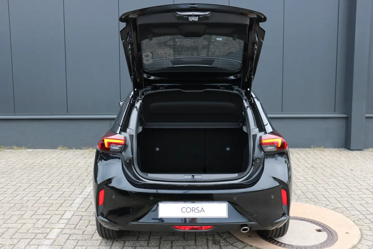 GS | Dode hoek waarschuwing | Infotainment pakket | LED koplampen met LED dagrijverlichting