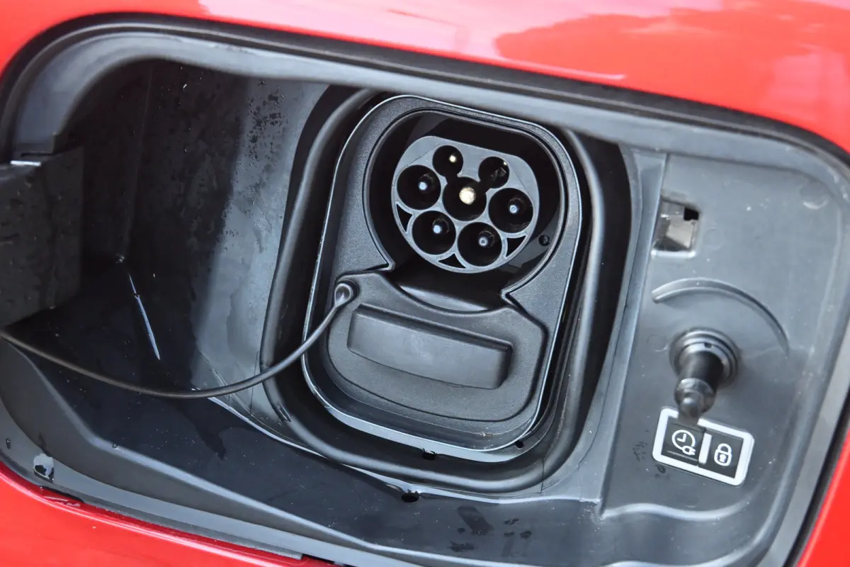 You 50 kWh 3 Fase | Incl. Zomerset | Navigatie by App | Achteruitrijcamera | Cruise Control | Comfortstoelen | 1e Eigenaar | Dealeronderhouden | !!