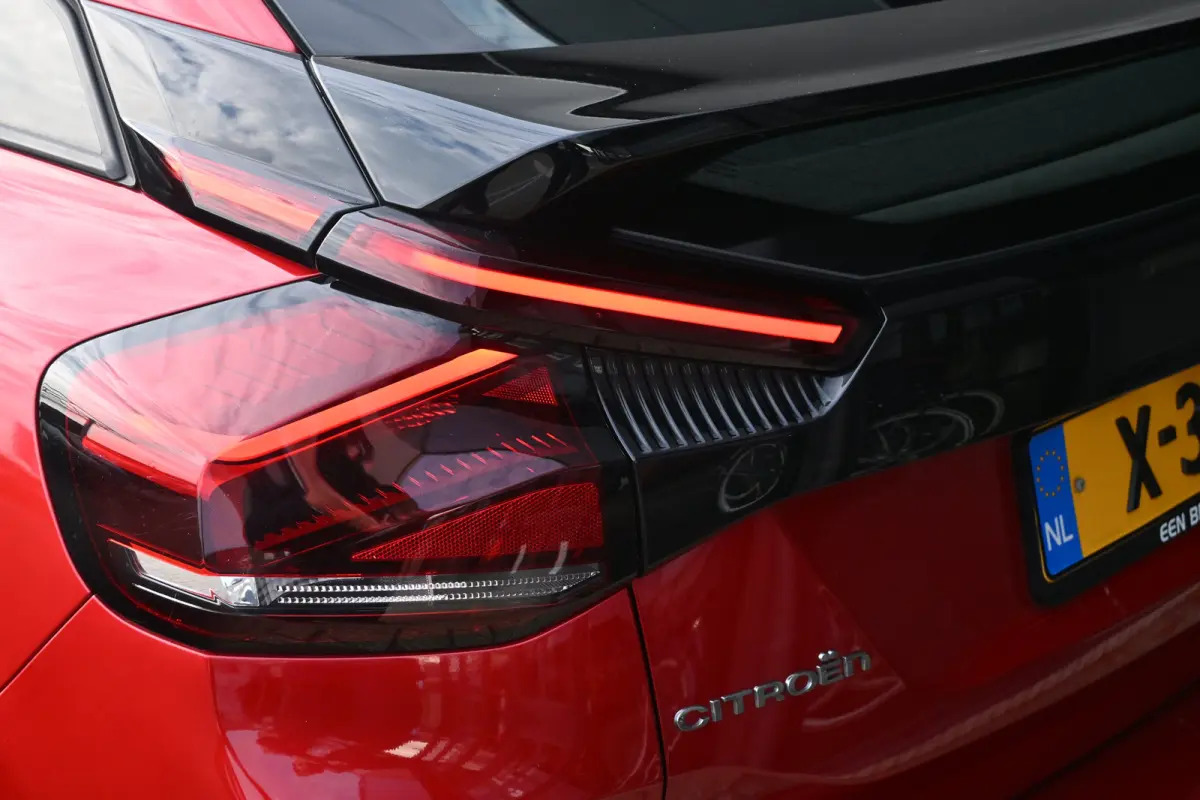 You 50 kWh 3 Fase | Incl. Zomerset | Navigatie by App | Achteruitrijcamera | Cruise Control | Comfortstoelen | 1e Eigenaar | Dealeronderhouden | !!