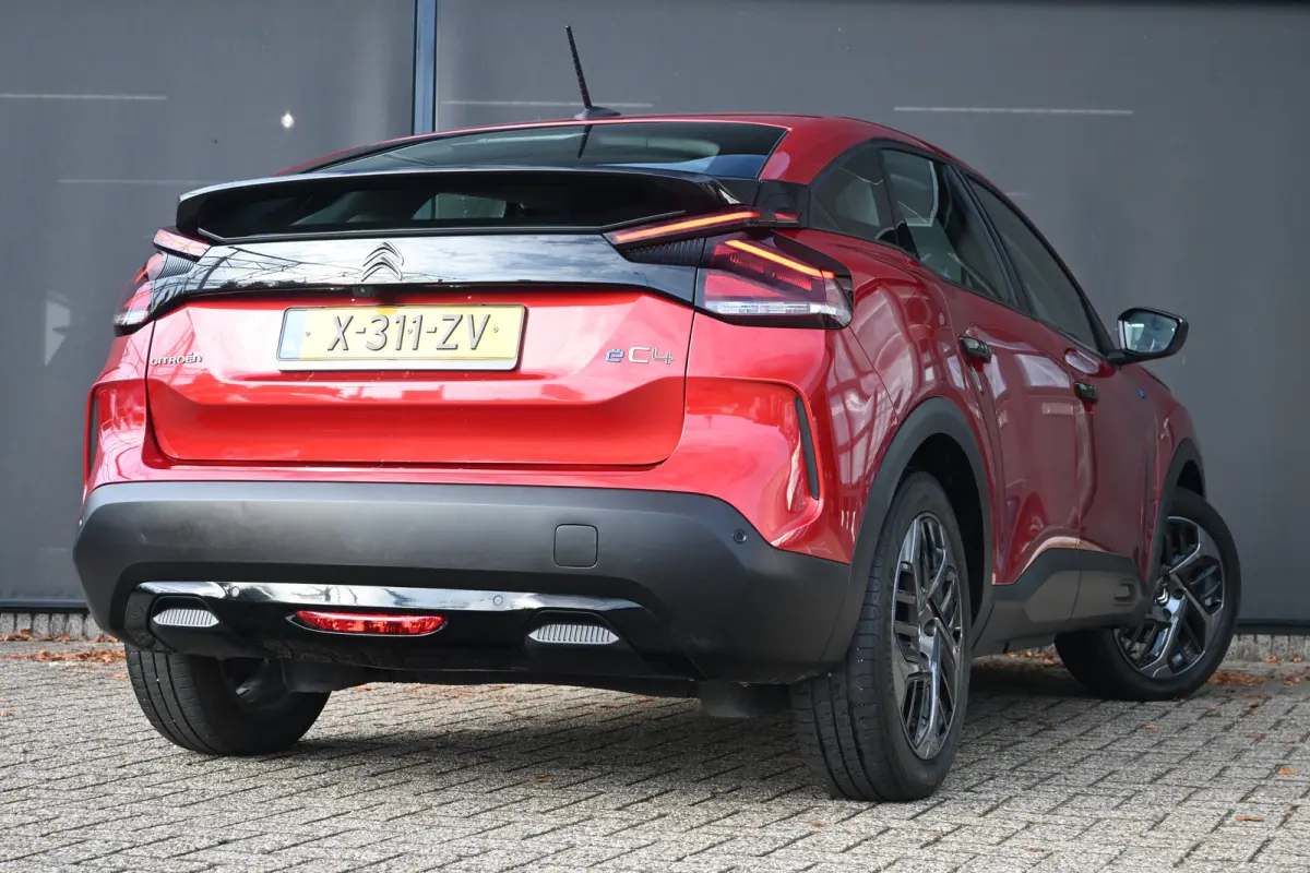 You 50 kWh 3 Fase | Incl. Zomerset | Navigatie by App | Achteruitrijcamera | Cruise Control | Comfortstoelen | 1e Eigenaar | Dealeronderhouden | !!