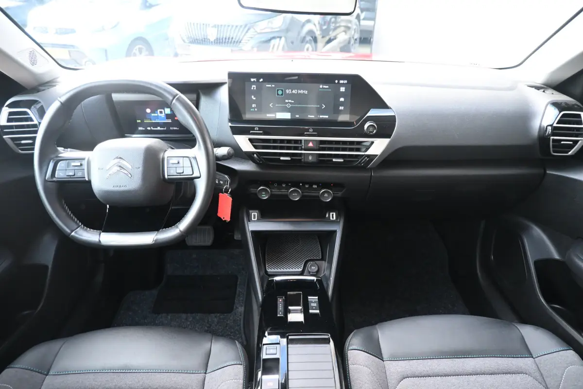 You 50 kWh 3 Fase | Incl. Zomerset | Navigatie by App | Achteruitrijcamera | Cruise Control | Comfortstoelen | 1e Eigenaar | Dealeronderhouden | !!