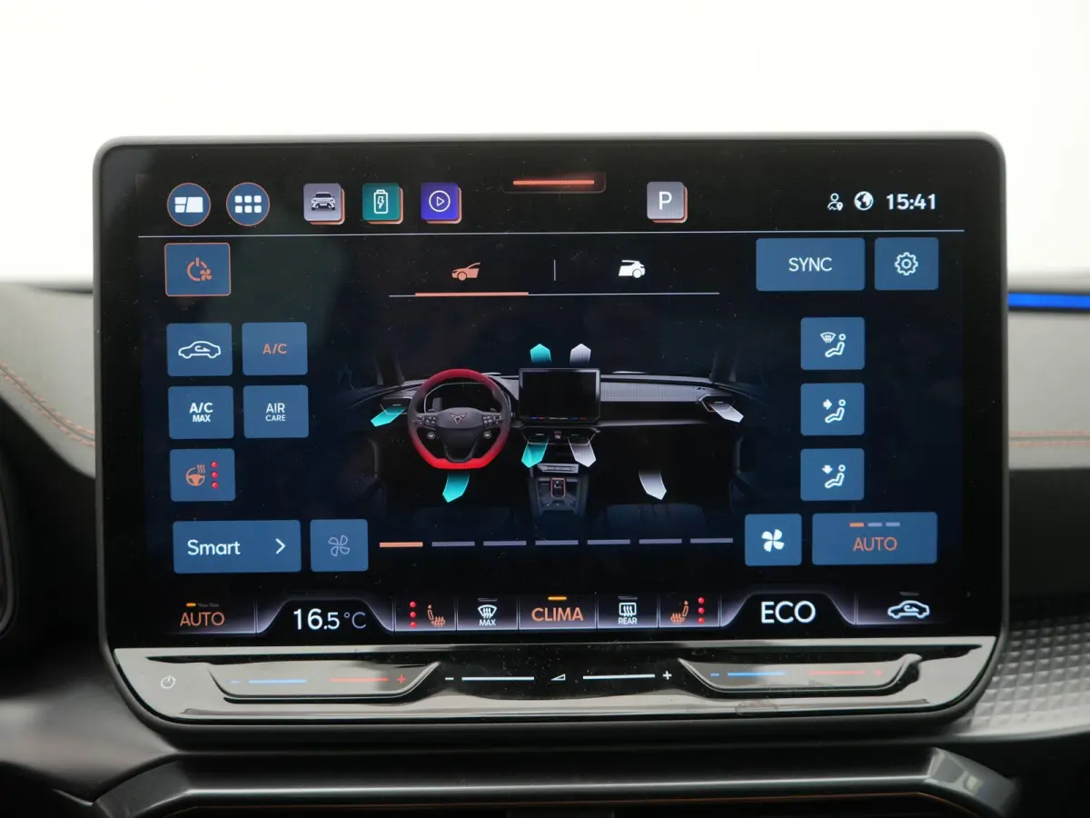 1.5 TSI e-Hybrid VZ Performance AUTOMAAT | PANORAMADAK | WEGKLAPBARE TREKHAAK | ADAPTIEVE CRUISE | SFEERVERLICHTING | ELEKTRISCHE STOEL | 272 PK | STOEL & STUURVERWARMING | CAMERA | NAVIGATI