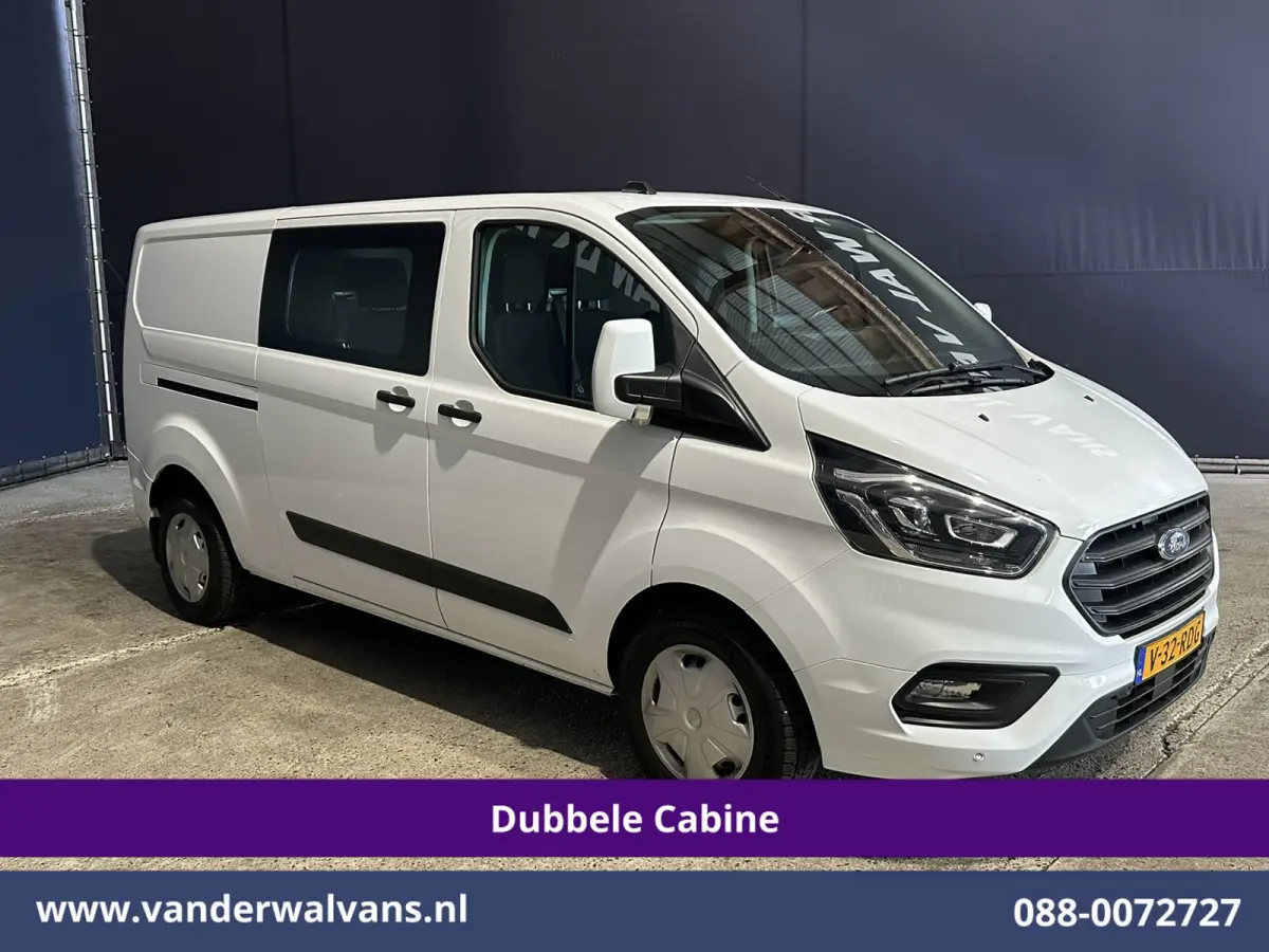 2.0 TDCI 131pk Automaat L2H1 Dubbele Cabine Euro6 Airco | Xenon | 6-Zits | Camera | Apple Carplay | Adaptieve Cruisecontrol LED, Android Auto, Trekhaak, Stoelverwarming, Verwarmde voorruit, 