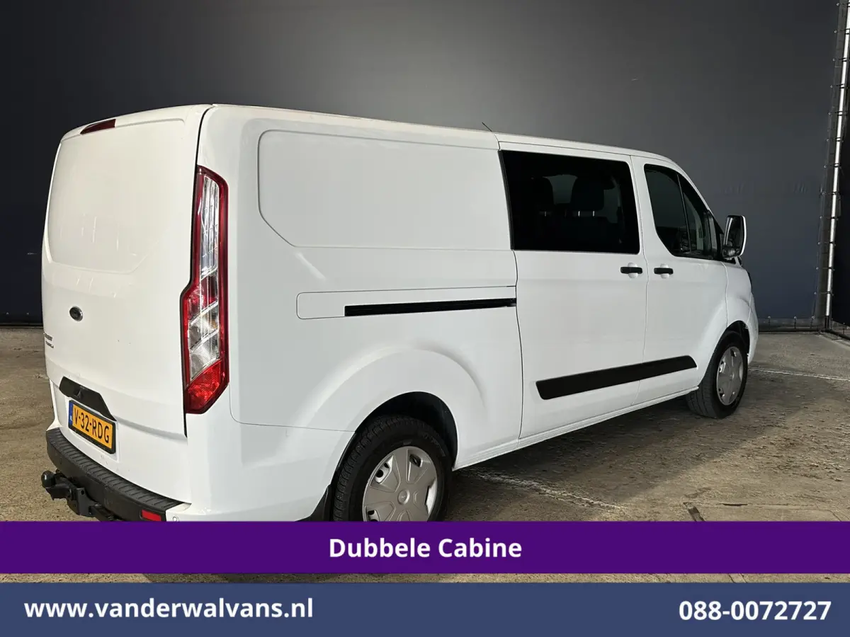 2.0 TDCI 131pk Automaat L2H1 Dubbele Cabine Euro6 Airco | Xenon | 6-Zits | Camera | Apple Carplay | Adaptieve Cruisecontrol LED, Android Auto, Trekhaak, Stoelverwarming, Verwarmde voorruit, 