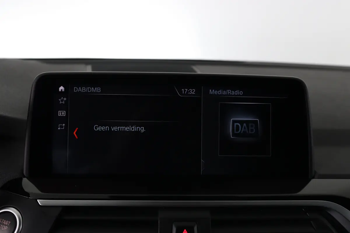 sDrive20i Launch Edition High Executive | Dealer Onderhouden! | Open Dak | Leder | Stuur/Stoelverwamring | LED | Camera | HUD | Clima | Navi | Cruis Control | 20 Inch LMV