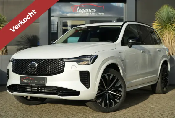 2.0 T8 PHEV AWD Ultra Dark | 455 PK | Luchtvering | Panoramadak | 360° camera | Trekhaak | Volvo XC90 2.0 T8 Plug-in hybrid AWD Ultra Dark met 2.0 liter 4-cilinder hybride benzinemotor, voo