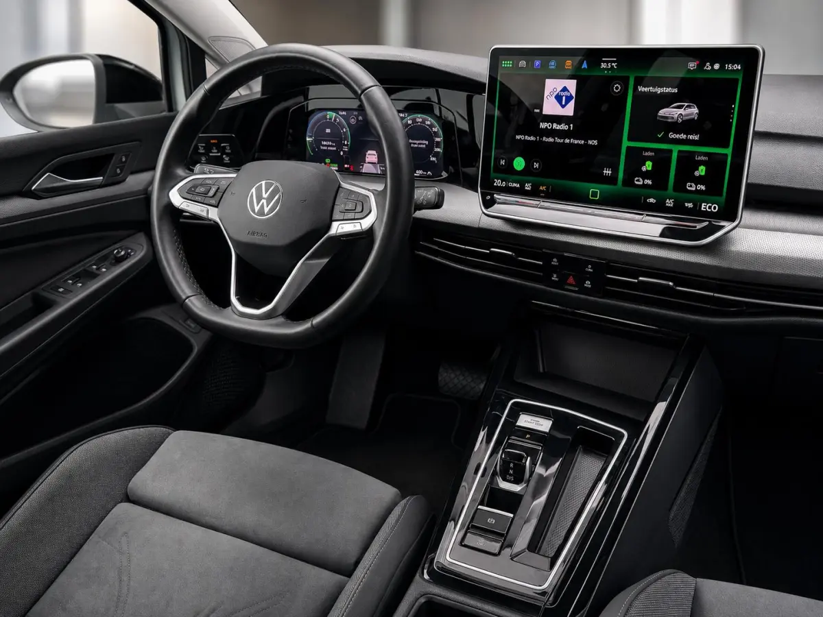 1.5 eHybrid Life Edition PHEV | ERGO Massage | LED | Camera | ACC | Sfeerverlichting ( Vestiging - Vianen)