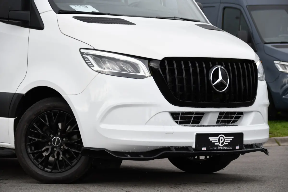 319 V6 3.0 CDI L2H1 RWD AMG Edition Camera, Cruise, Carplay, LED, 10,5'' Mbux, 3500kg Trekhaak, Standkachel, Multimedia, Stoelverwarming, Automaat, Uniek!