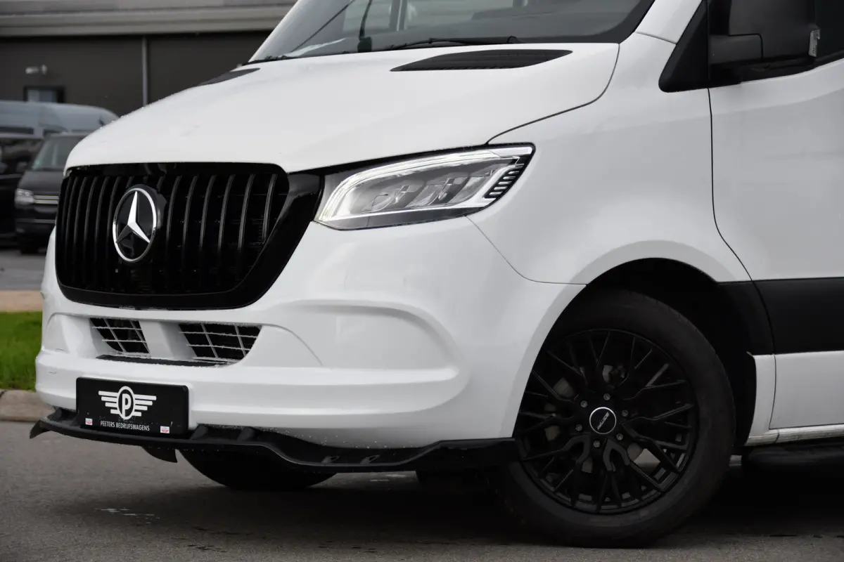 319 V6 3.0 CDI L2H1 RWD AMG Edition Camera, Cruise, Carplay, LED, 10,5'' Mbux, 3500kg Trekhaak, Standkachel, Multimedia, Stoelverwarming, Automaat, Uniek!