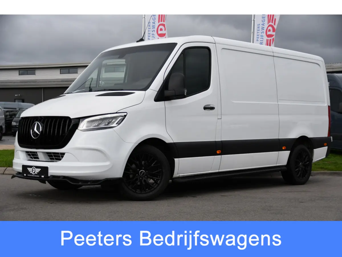 319 V6 3.0 CDI L2H1 RWD AMG Edition Camera, Cruise, Carplay, LED, 10,5'' Mbux, 3500kg Trekhaak, Standkachel, Multimedia, Stoelverwarming, Automaat, Uniek!