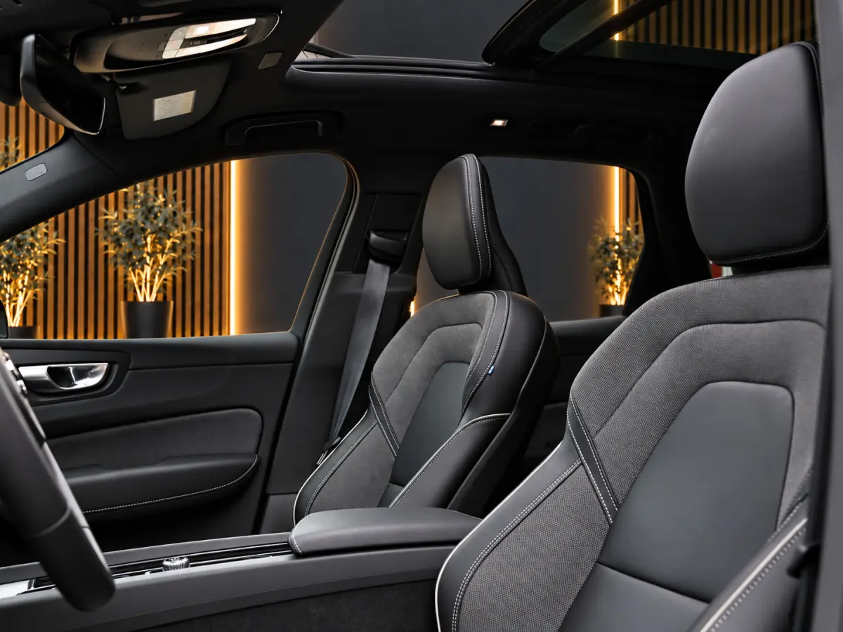 2.0 T6 R-Design AWD 398PK Long Range | Pano | Orrefors | 360 | Harmon Kardon | Keyless | ACC | Stoelverwarming voor+achter | Memory | Leder | Carplay | Trekhaak | Stuurwielverwarming | Digit
