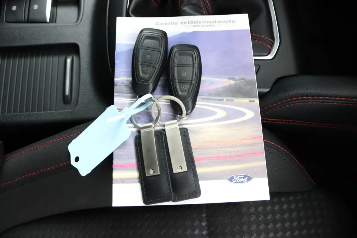 1.0 EcoBoost Hybrid ST Line X | B&O | Winterpack | Camera | Elektrische Achterklep | CarPlay/Android Auto | Keyless