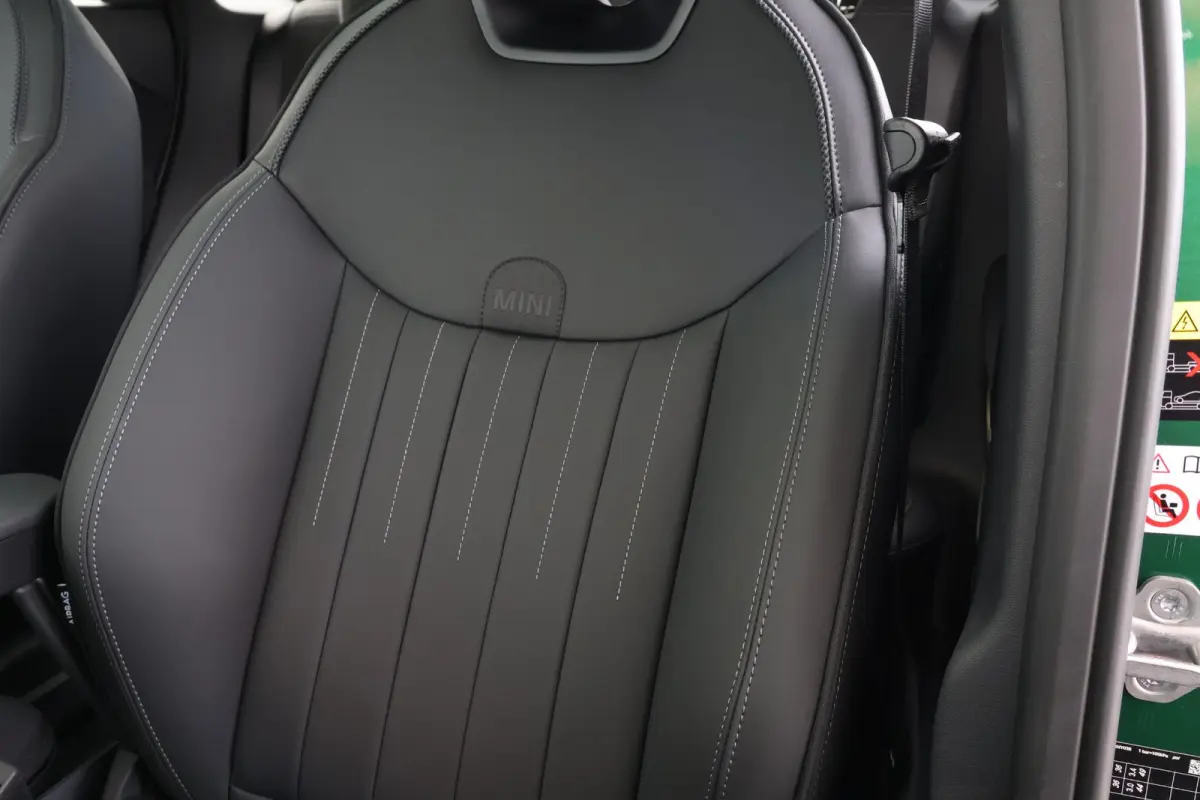 E John Cooper Works | Pakket M