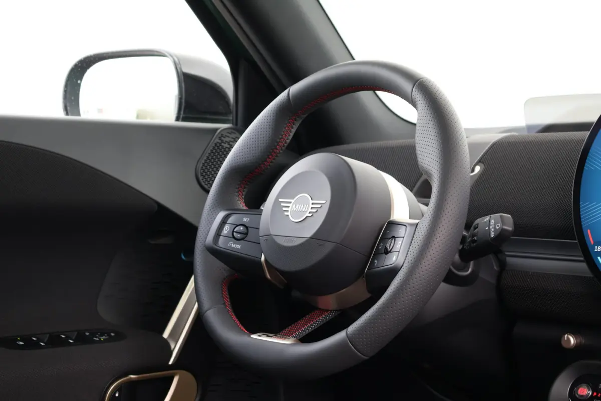 E John Cooper Works | Pakket M