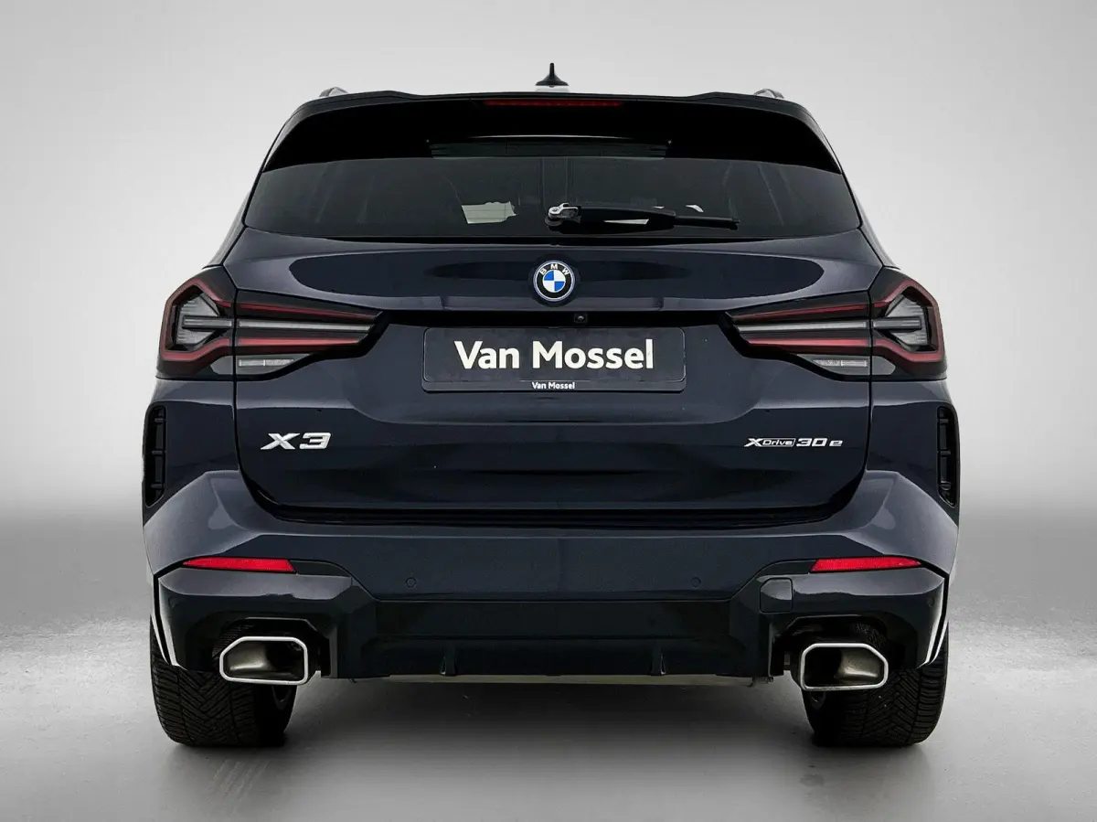 xDrive30e High Executive | M-Sport | Panoramadak | Apple Carplay / Android Auto | Camera | Virtual Cockpit | Heads-Up Display | Memory Seats | Stoelverwarming | Elektrische Achterklep | Akoe