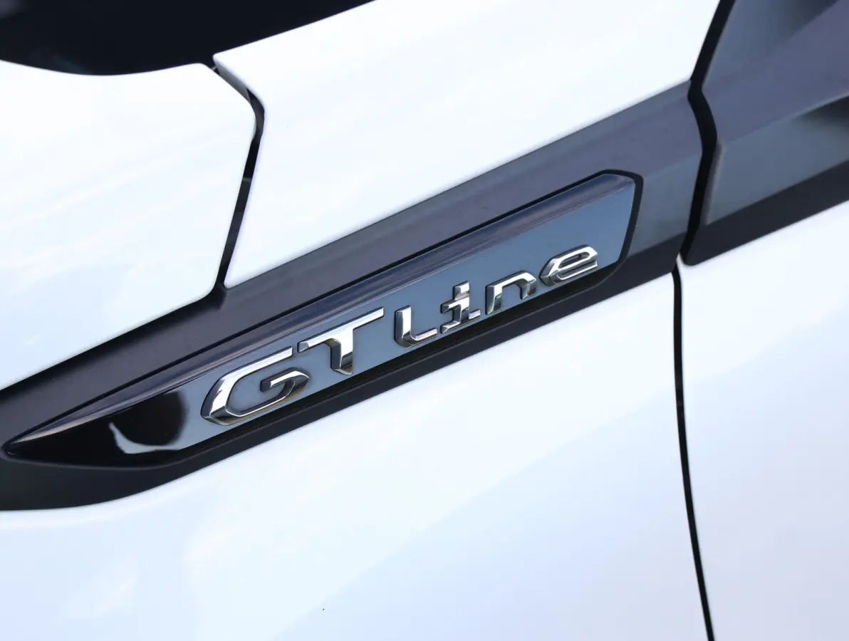 1.2 130pk Automaat GT-Line Navigatie |  Schuif/-kanteldak | Achteruitrijcamera | Stoelverwarming | Keyless | Climate Control | Cruise Control | Parkeersensoren v+a | Full Led koplampen | 3D 