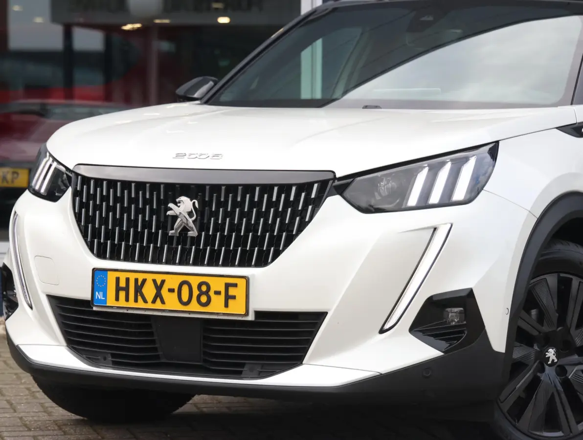 1.2 130pk Automaat GT-Line Navigatie |  Schuif/-kanteldak | Achteruitrijcamera | Stoelverwarming | Keyless | Climate Control | Cruise Control | Parkeersensoren v+a | Full Led koplampen | 3D 
