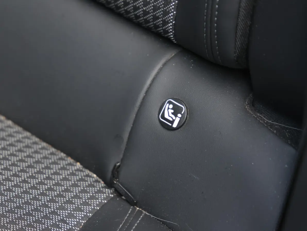 1.2 130pk Automaat GT-Line Navigatie |  Schuif/-kanteldak | Achteruitrijcamera | Stoelverwarming | Keyless | Climate Control | Cruise Control | Parkeersensoren v+a | Full Led koplampen | 3D 