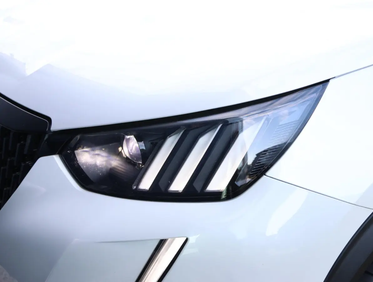 1.2 130pk Automaat GT-Line Navigatie |  Schuif/-kanteldak | Achteruitrijcamera | Stoelverwarming | Keyless | Climate Control | Cruise Control | Parkeersensoren v+a | Full Led koplampen | 3D 